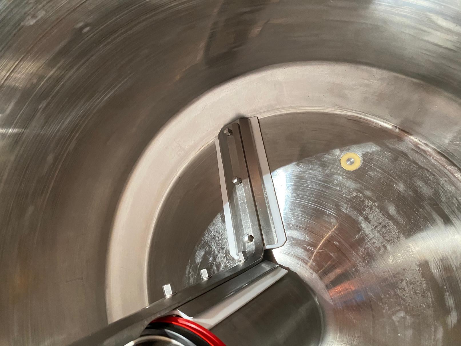 Vakuumhomogenisieranlage 6