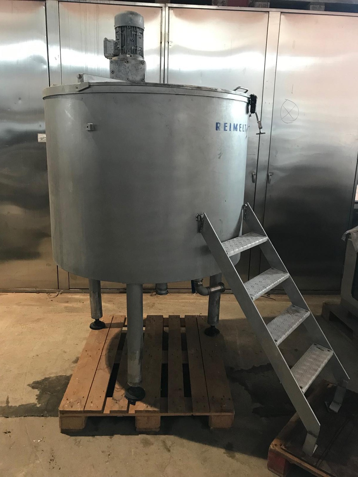 1200 l Edelstahlbehälter  4