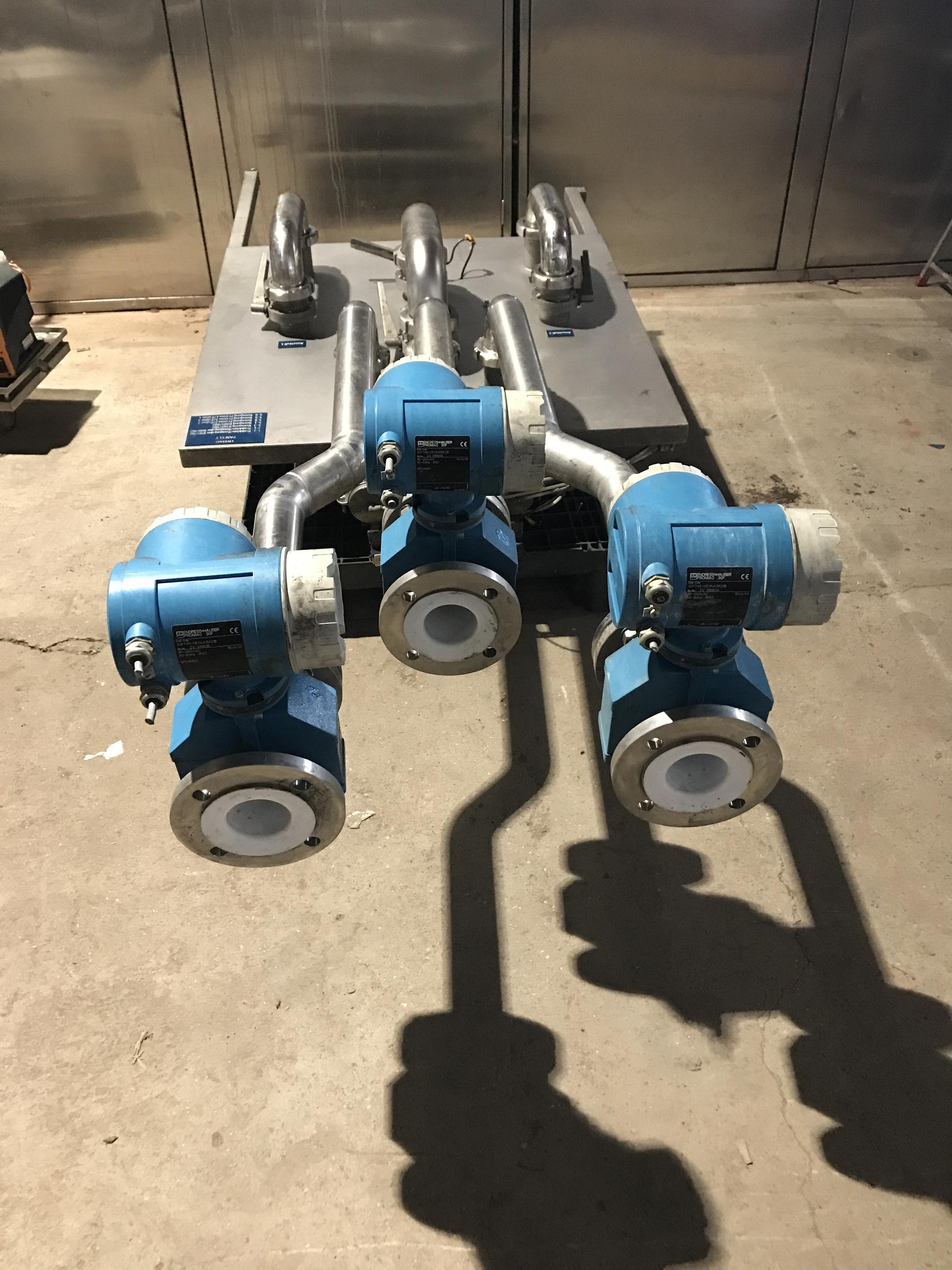 Coupling panel with 3 flow meters
