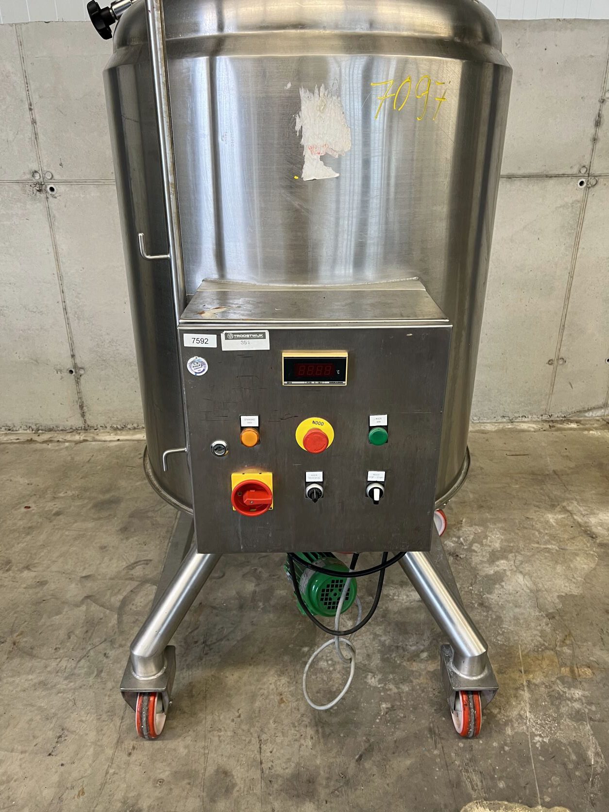 Stainless Steel Tank  2