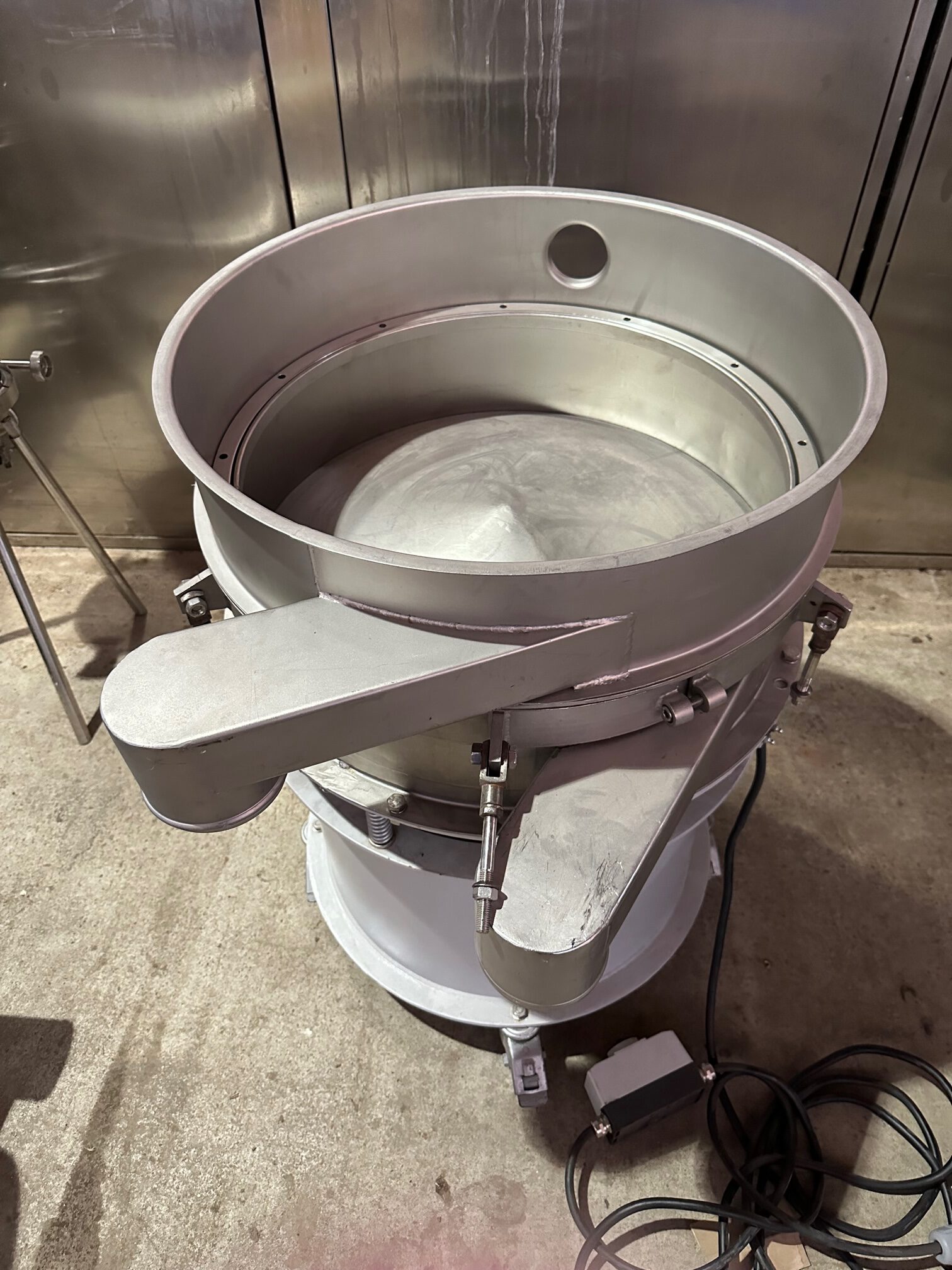 Vibrationssiebmaschine   2