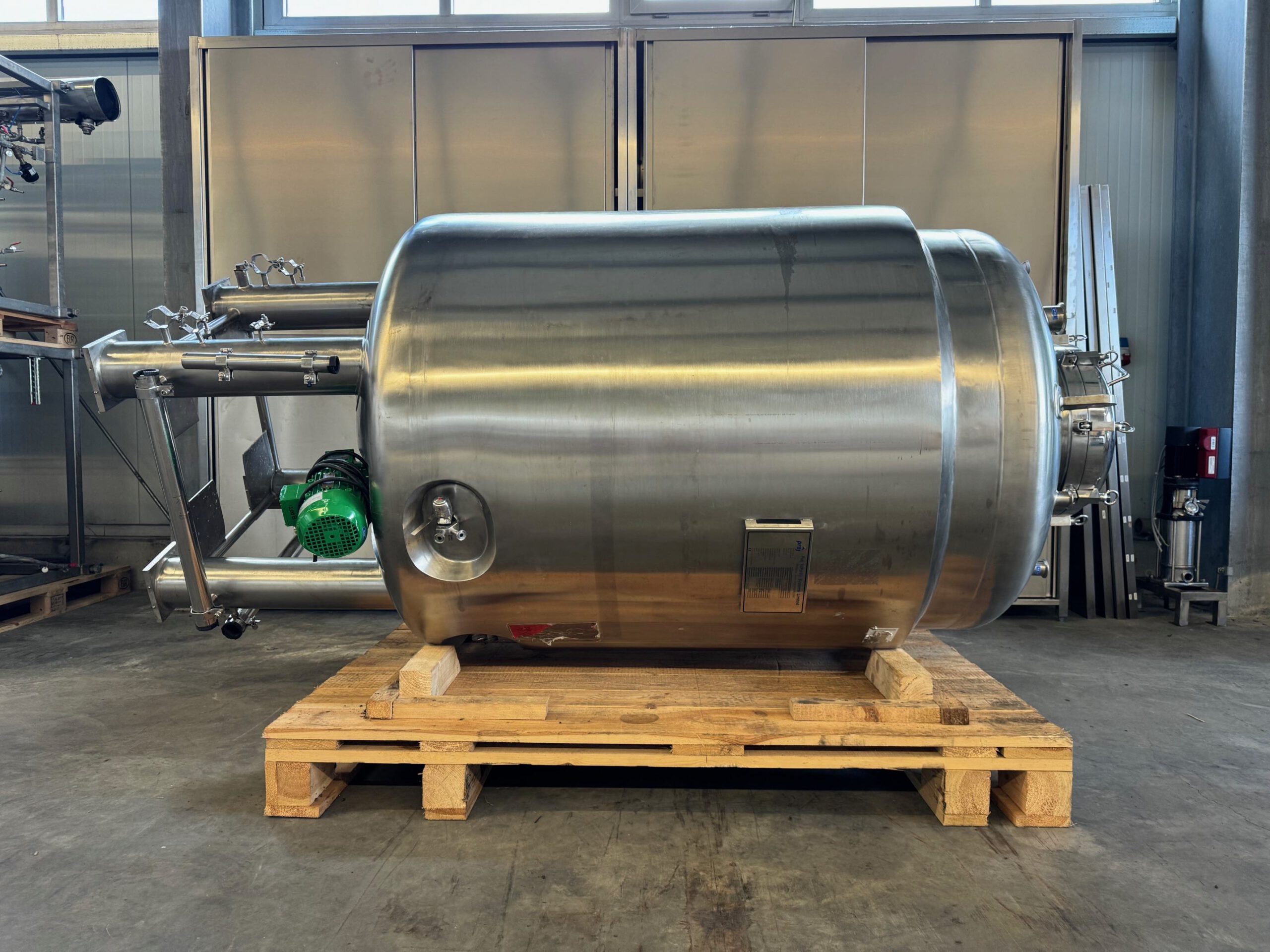 Gebrauchte Behälter 1200 Liter Prozessbehälter NEU - Prai HiPurity Systems Ltd. - Industriemaschine kaufen bei GS-INDUSTRIESERVICE Heidenheim