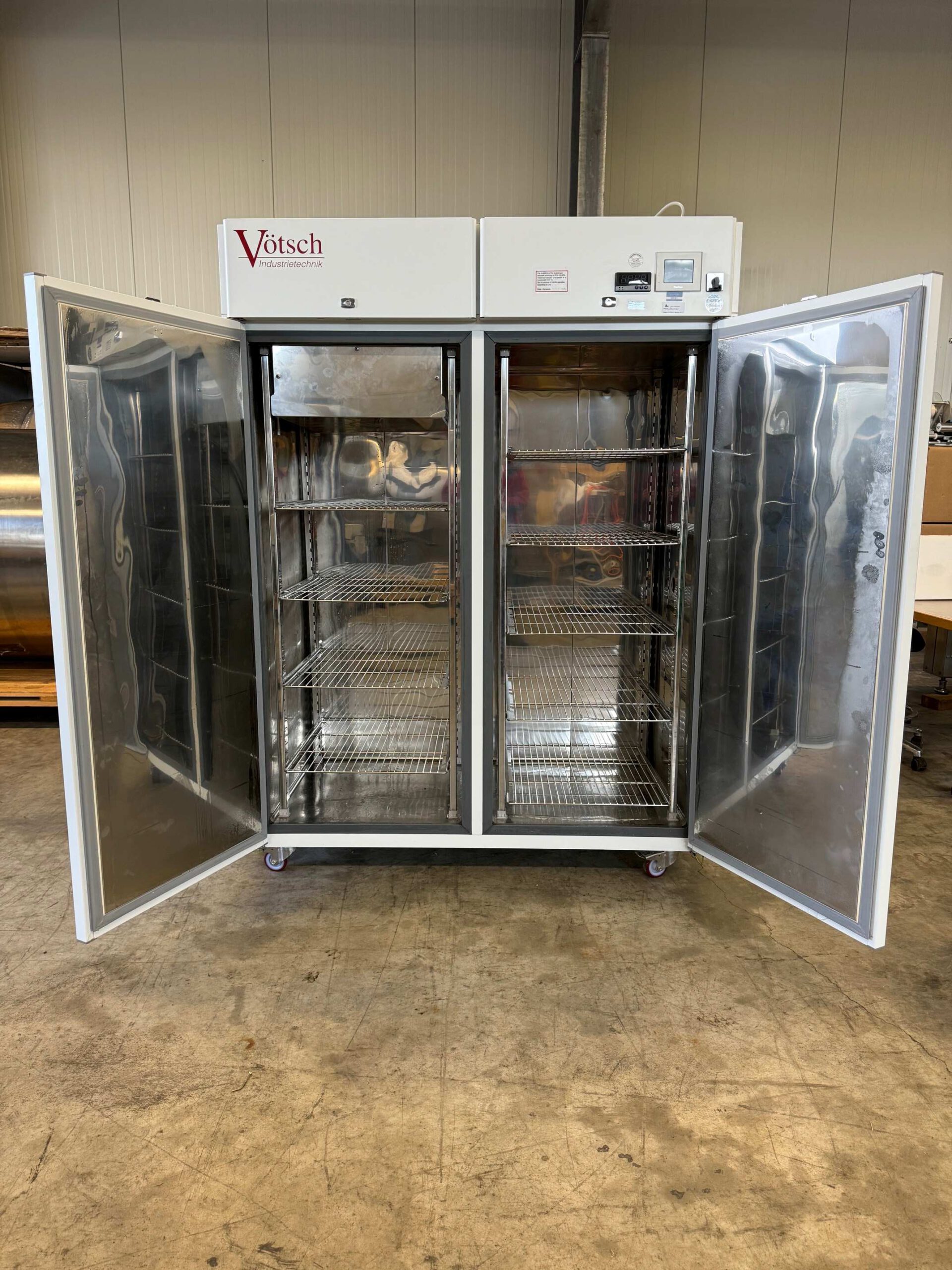 Test cabinet for stability tests 2