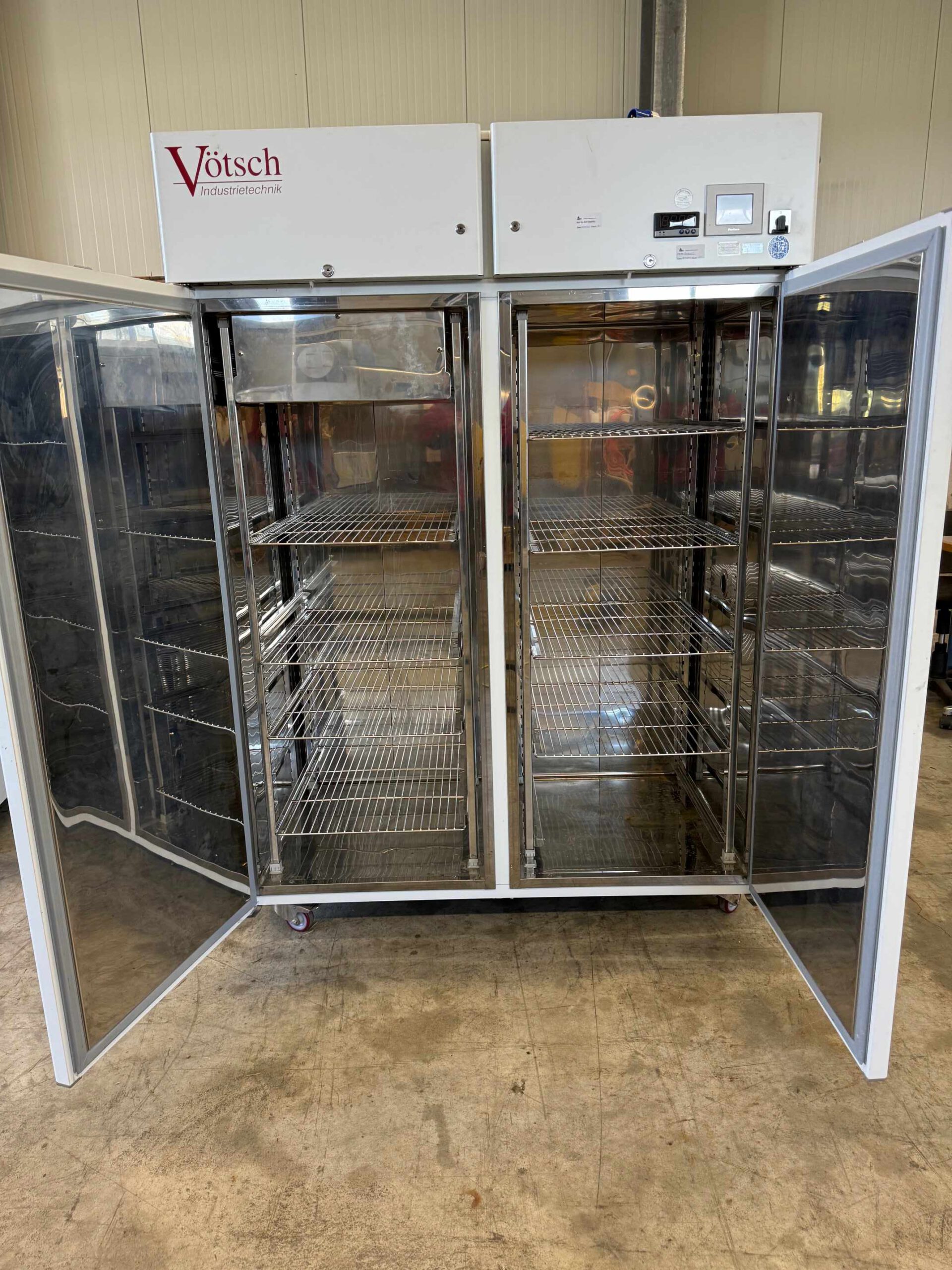 Test cabinet for stability tests 2