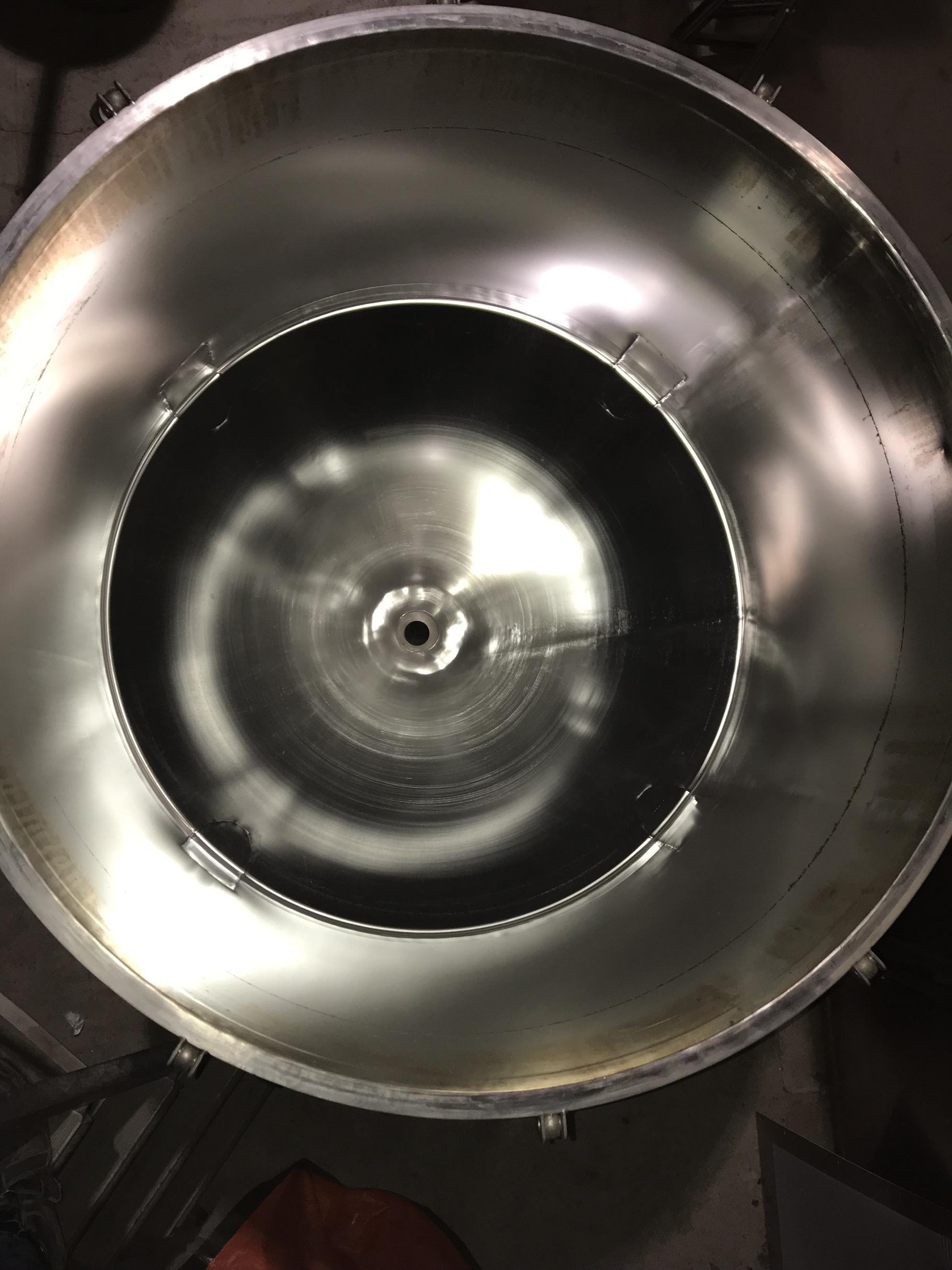 Edelstahlbehälter 2