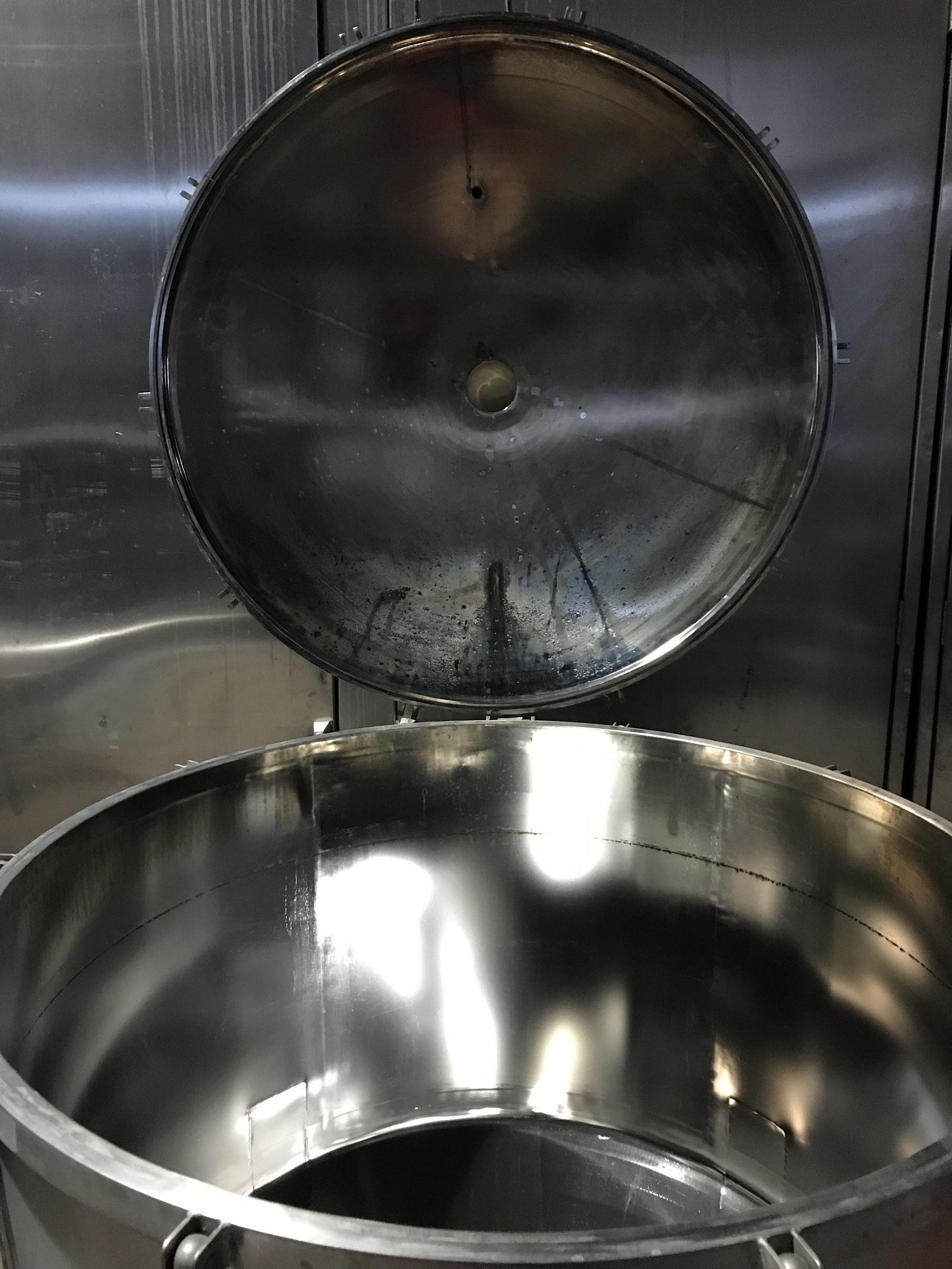 Edelstahlbehälter 3