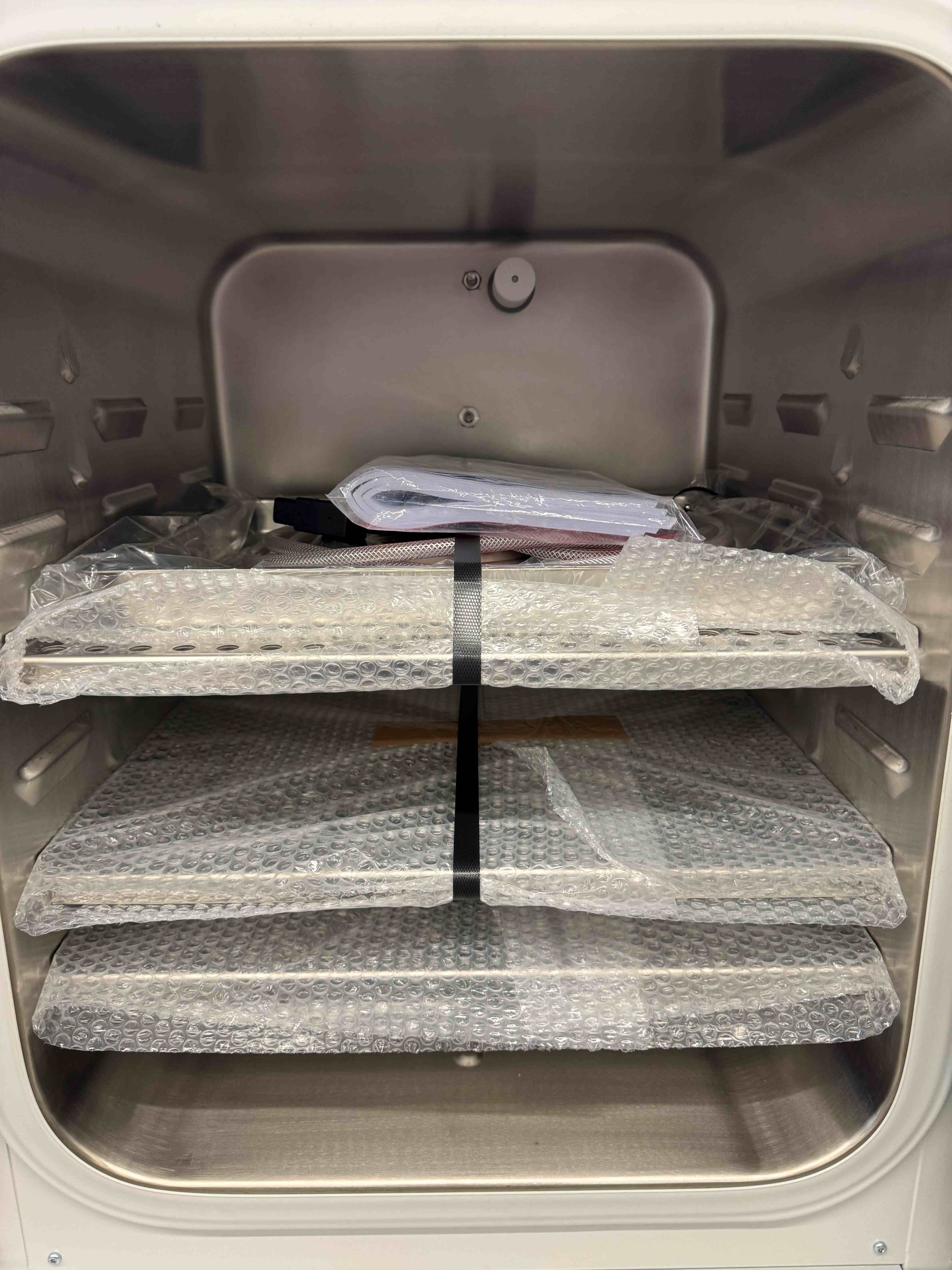 Incubator NEW unused 2