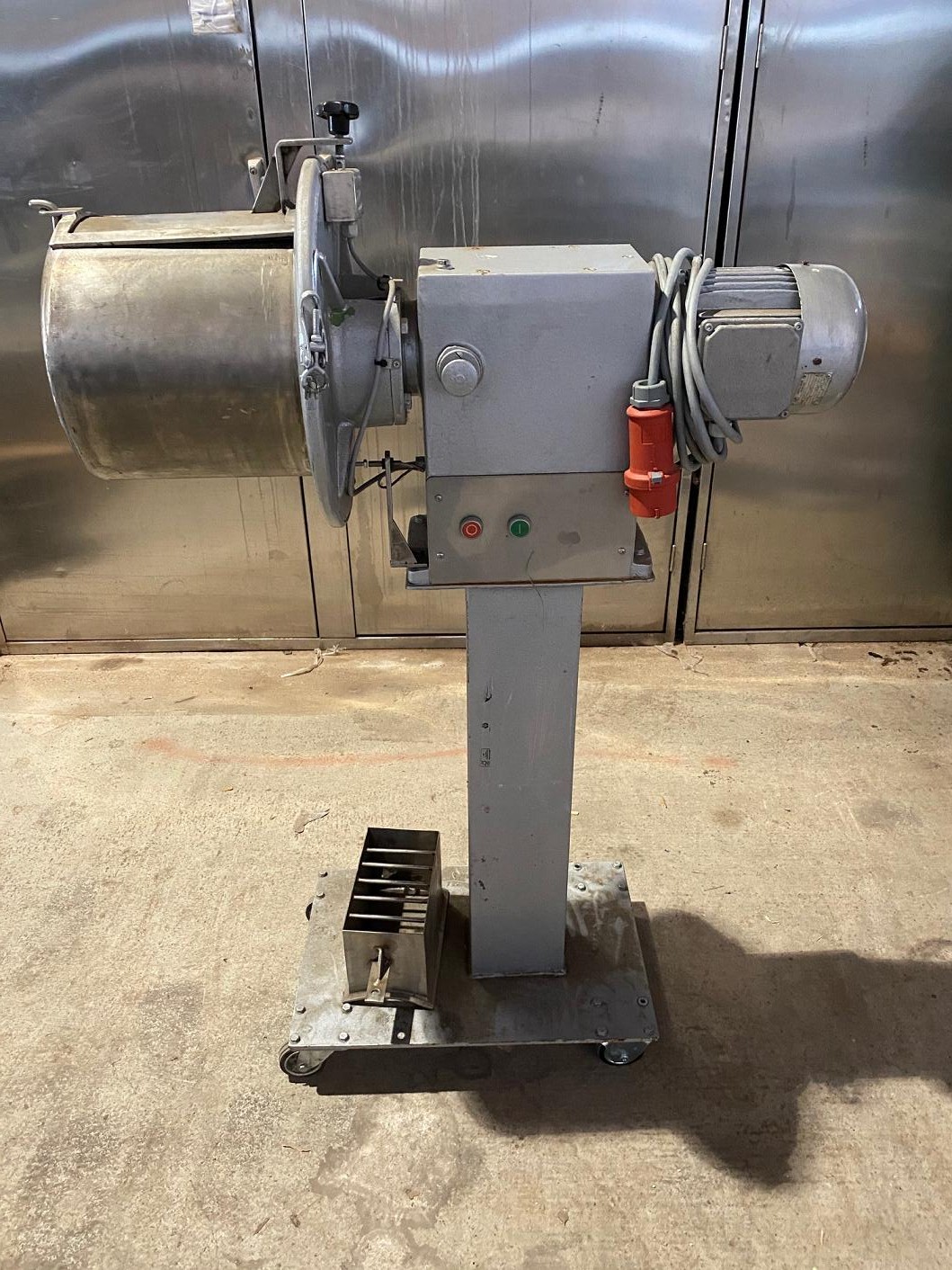 Pflugscharmischer   4