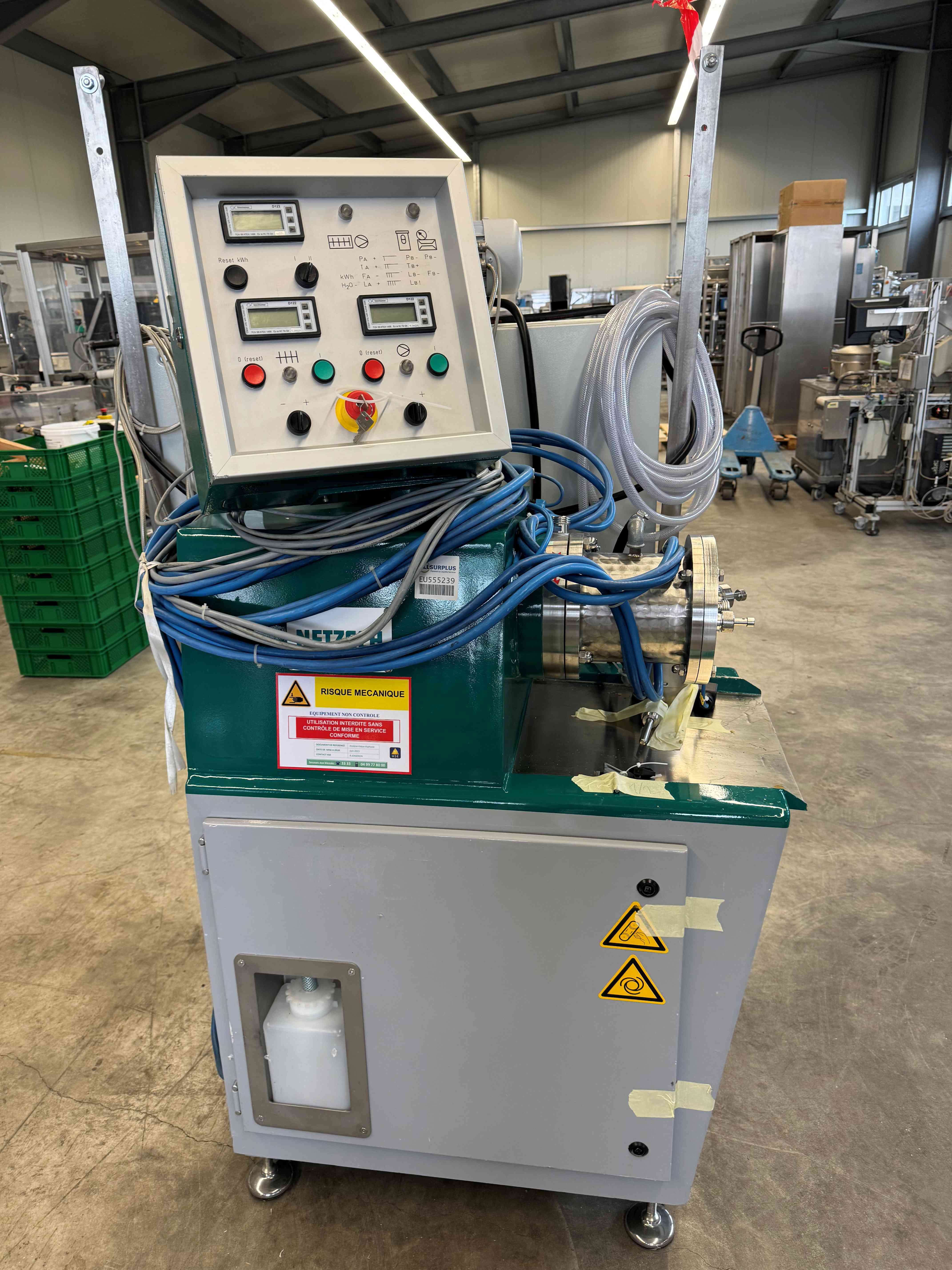 Agitator ball mill/bead mill