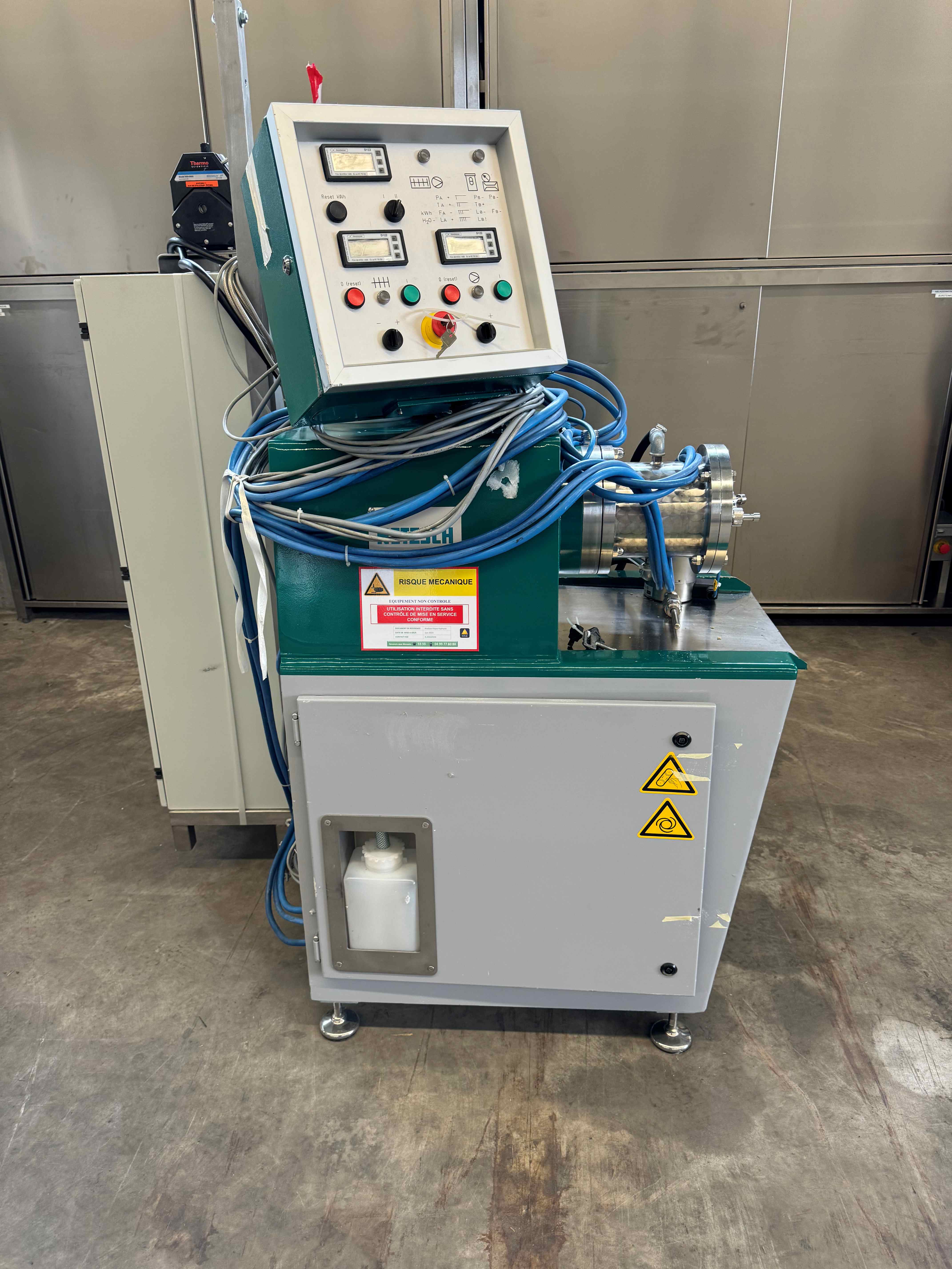 Agitator ball mill/bead mill 2