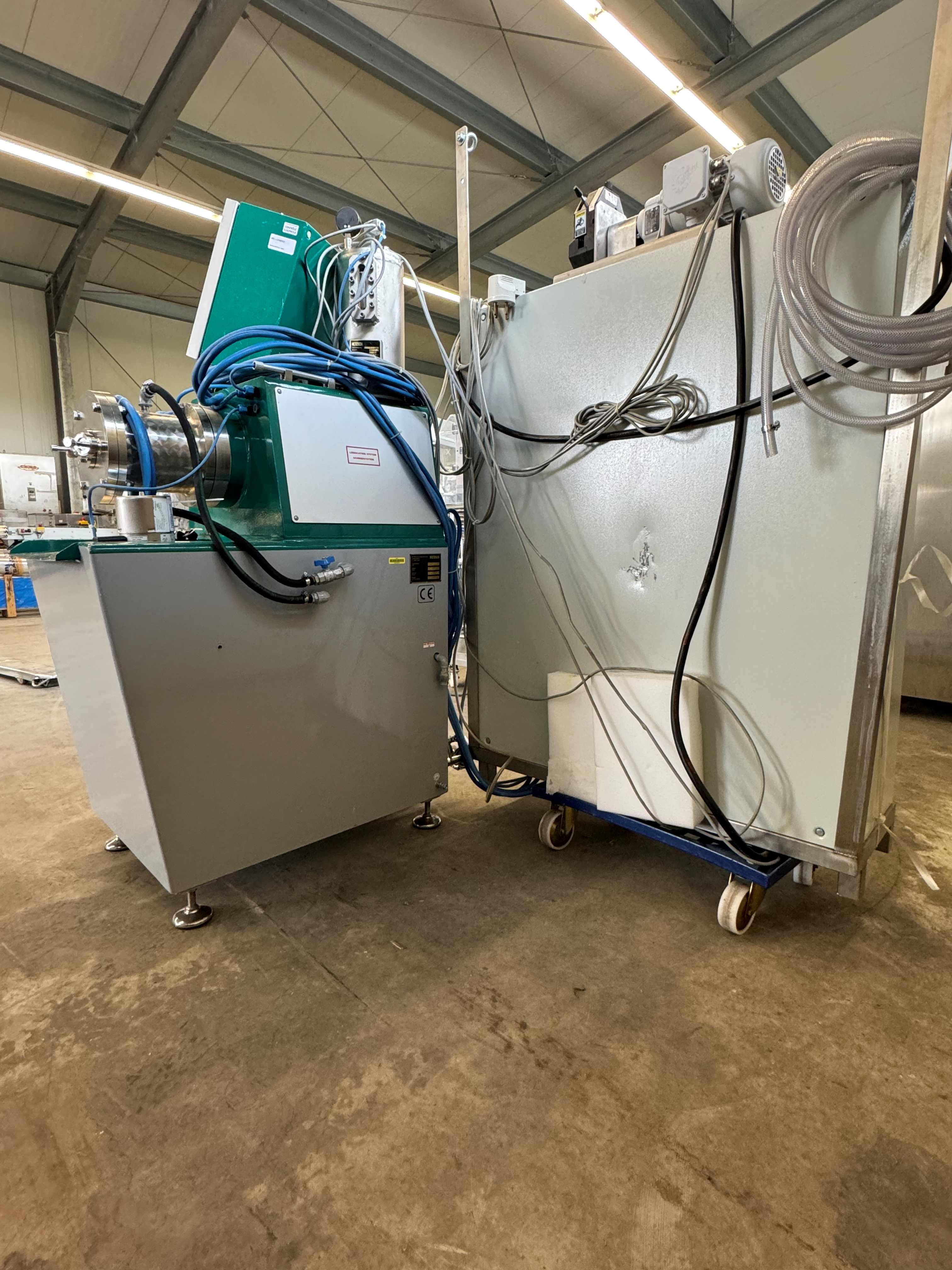 Agitator ball mill/bead mill 5